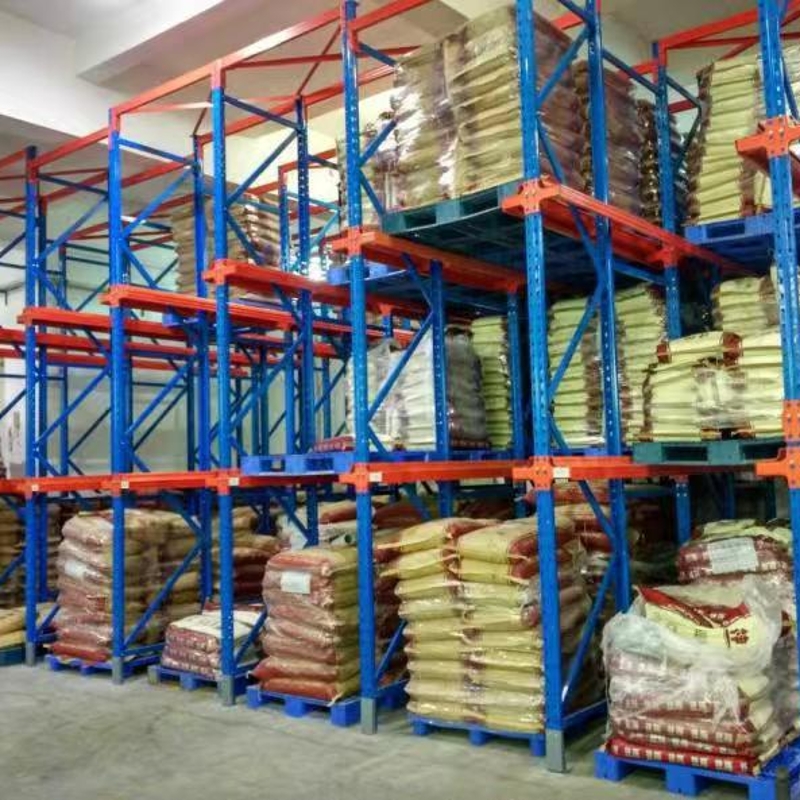 Drive-In/Drive-Through Pallet Racking