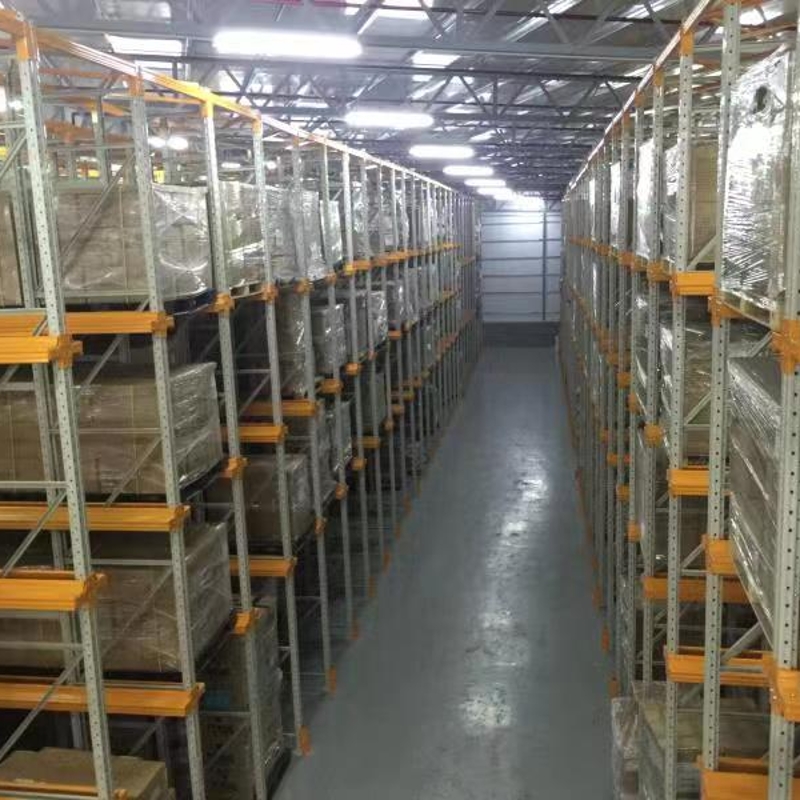 Drive-In/Drive-Through Pallet Racking