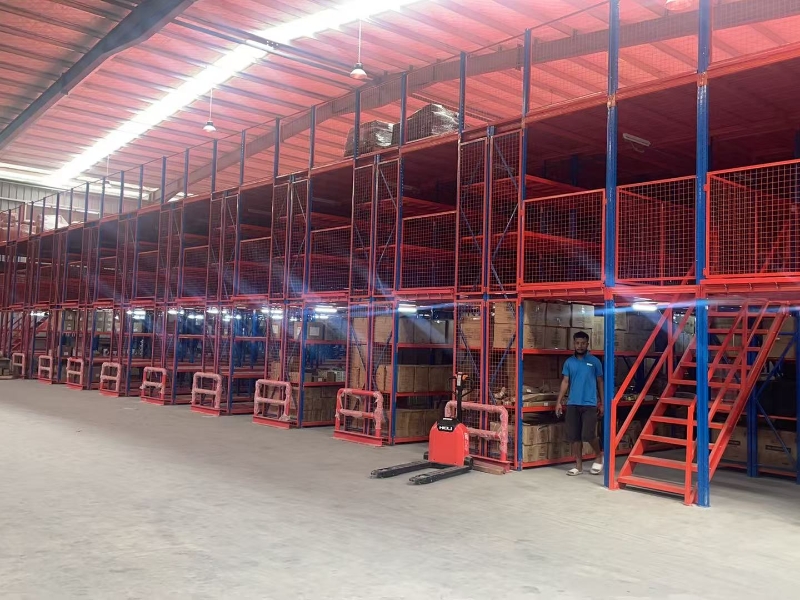 Warehouse Mezzanines, Storage Platforms Mezzanine Shelving Solutions